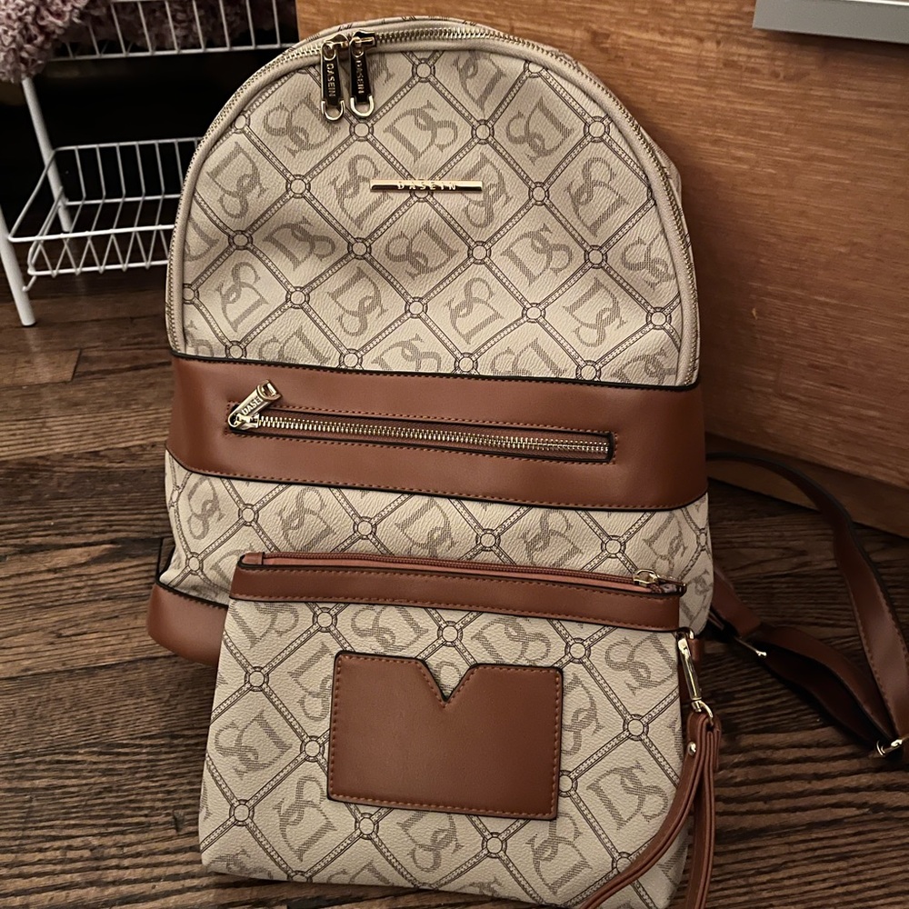 Dasein bookbag with matching clutch wallet.